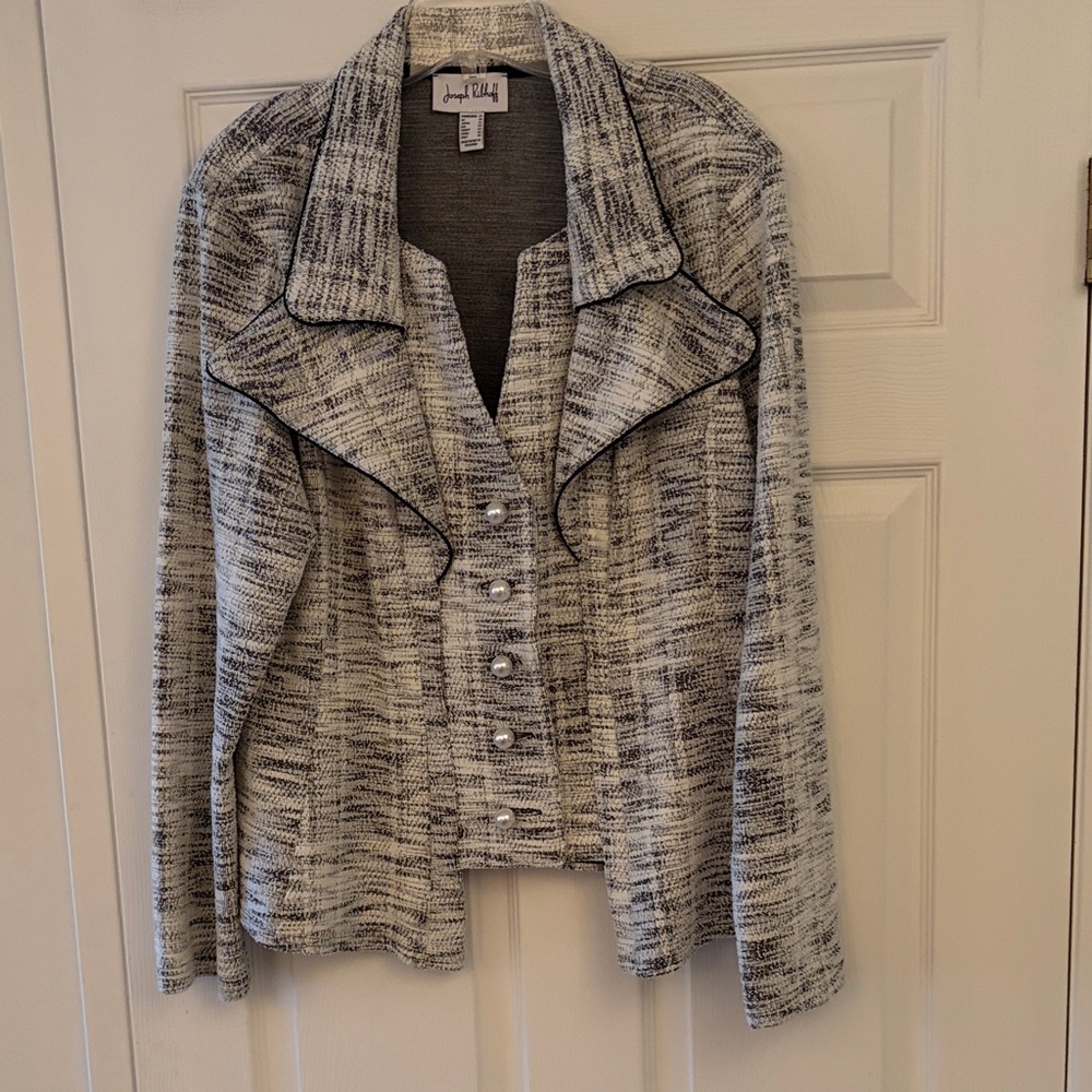 Sz 22 Joseph Ribkoff jacket
